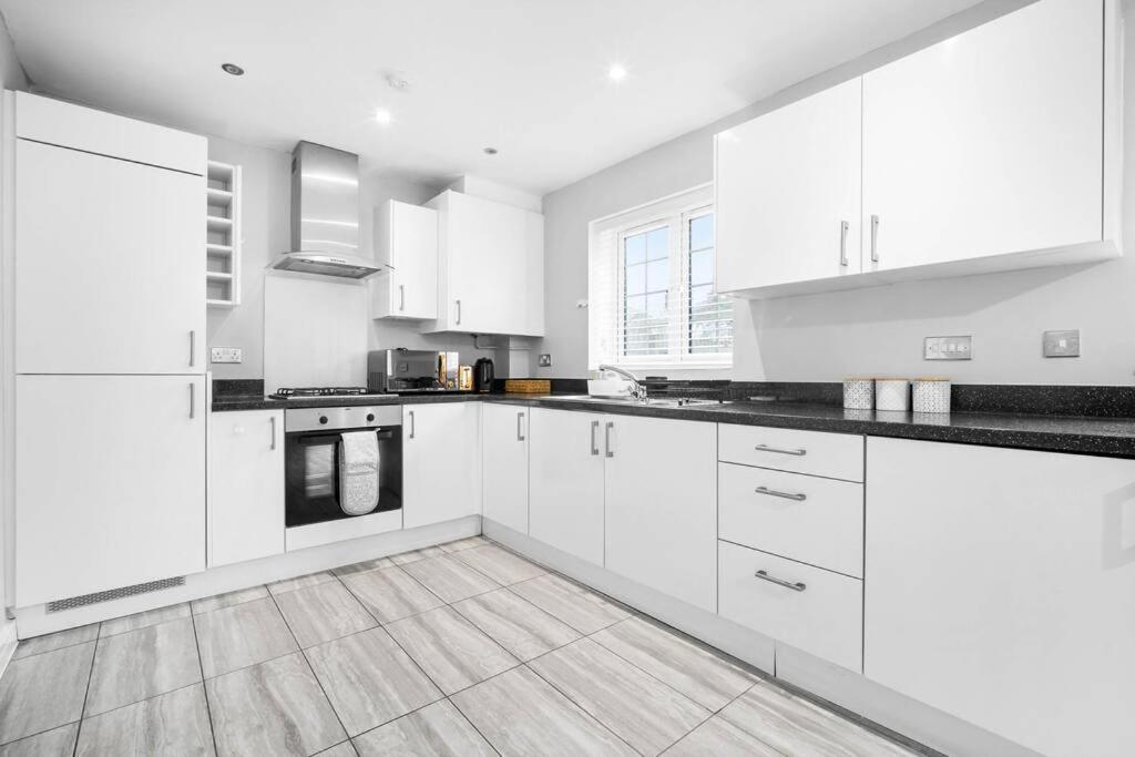 Stunning Modern Home In Birmingham Bagian luar foto